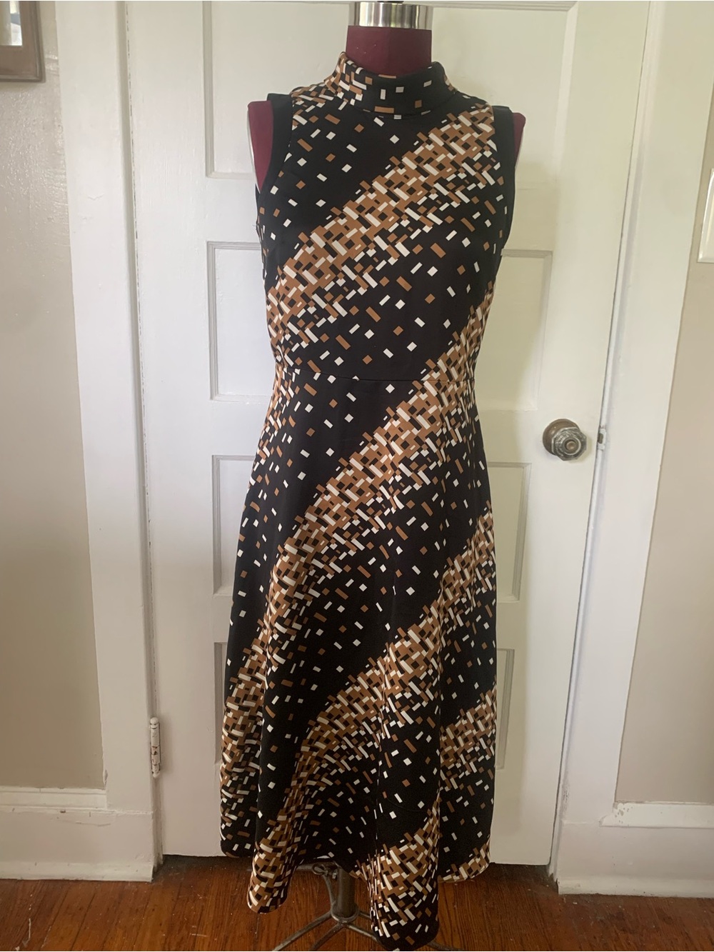 Sleeveless Karl Lagerfeld Mock Neck Black & Brown Geometric Midi Dress